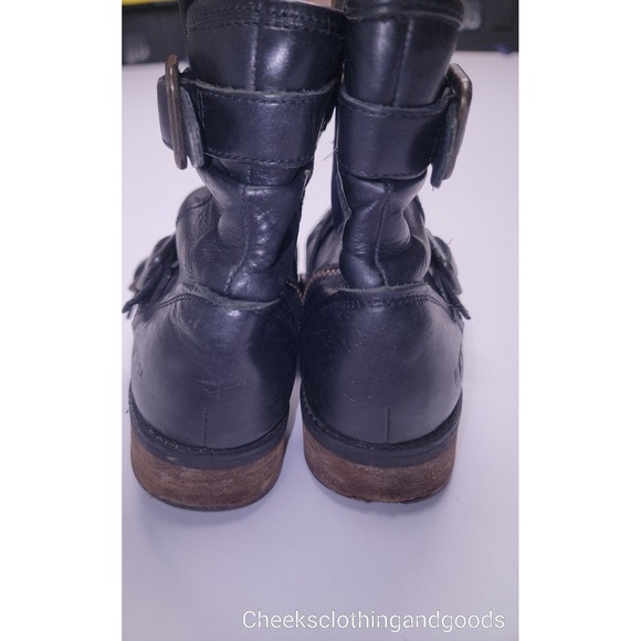 UGG Finney Black Leather Buckle Zipper Moto Biker Boots womens Size 8 - Picture 6 of 10